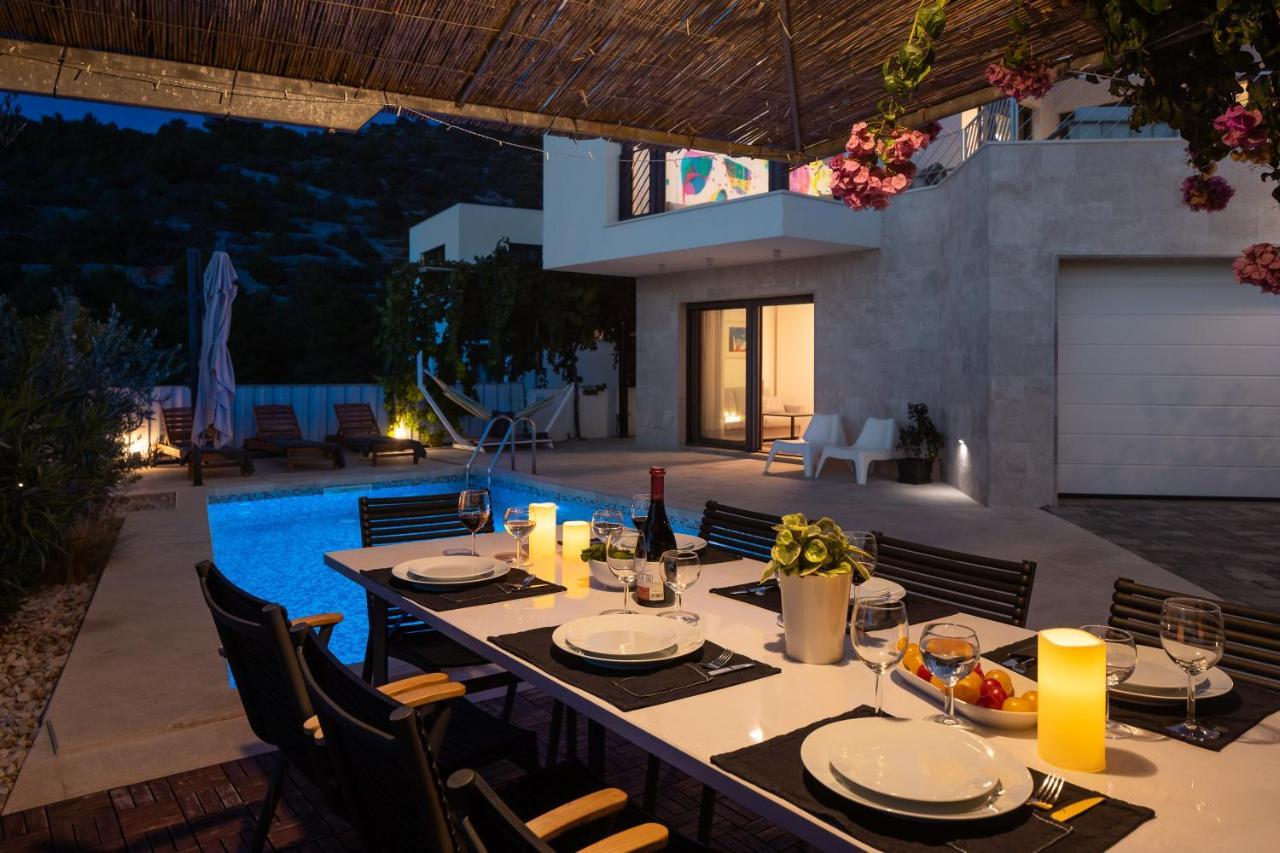 Holiday Home D&D Residence Rogoznica  Bagian luar foto