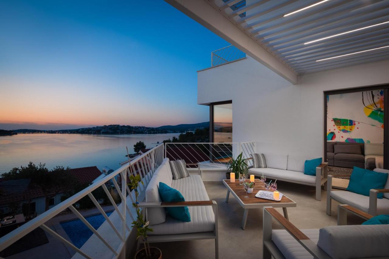 Holiday Home D&D Residence Rogoznica  Bagian luar foto